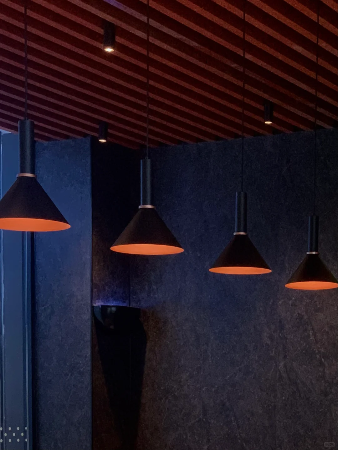 二次构图➕滤镜拯救了相册里一半的废片