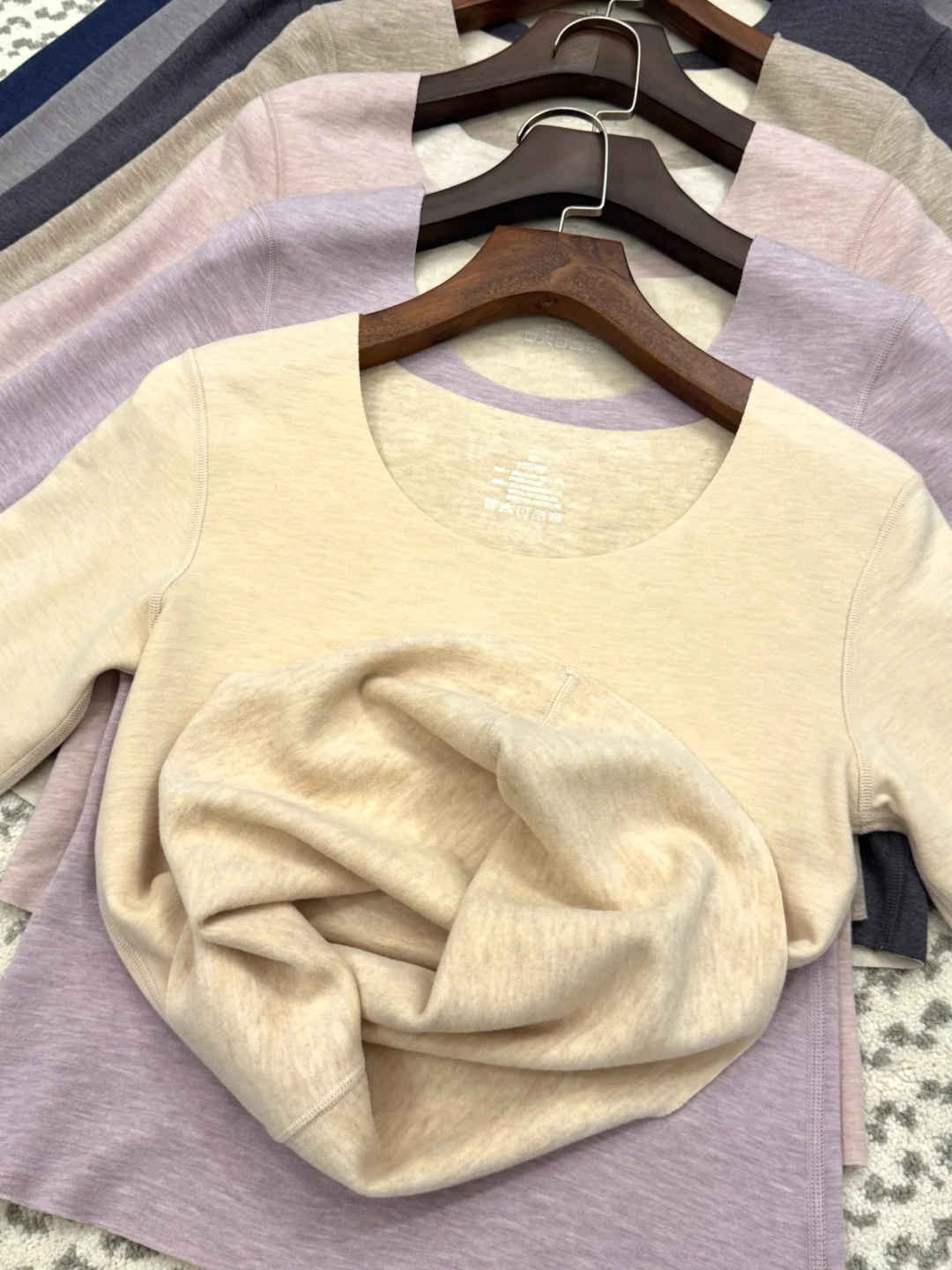 总有姐妹买保暖衣不看面料成分,到手才后悔