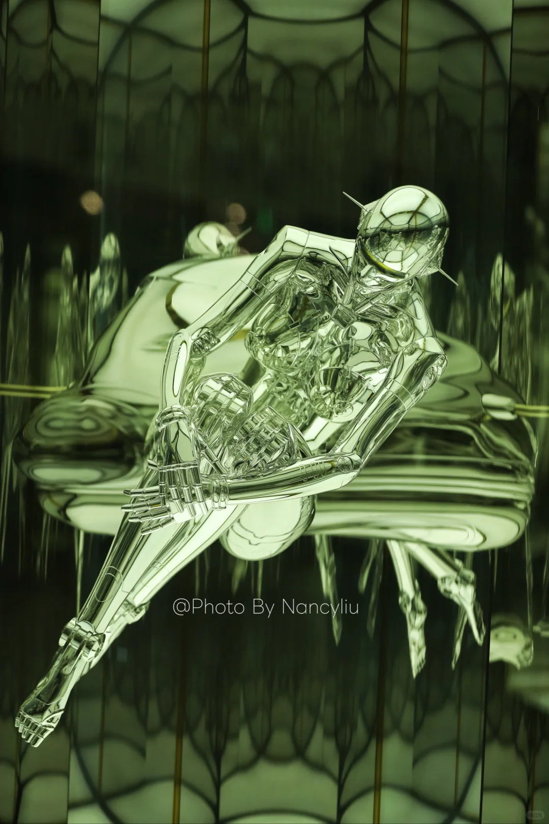 金属迷幻的空山基