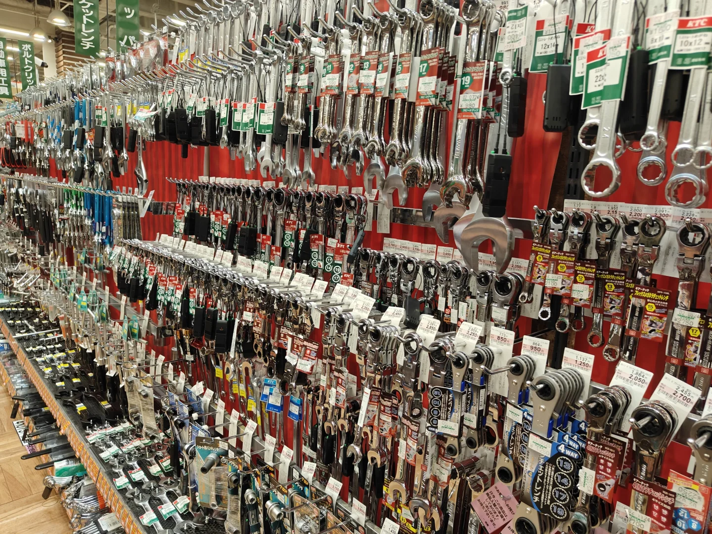 日本工具天堂大阪HANDSMAN