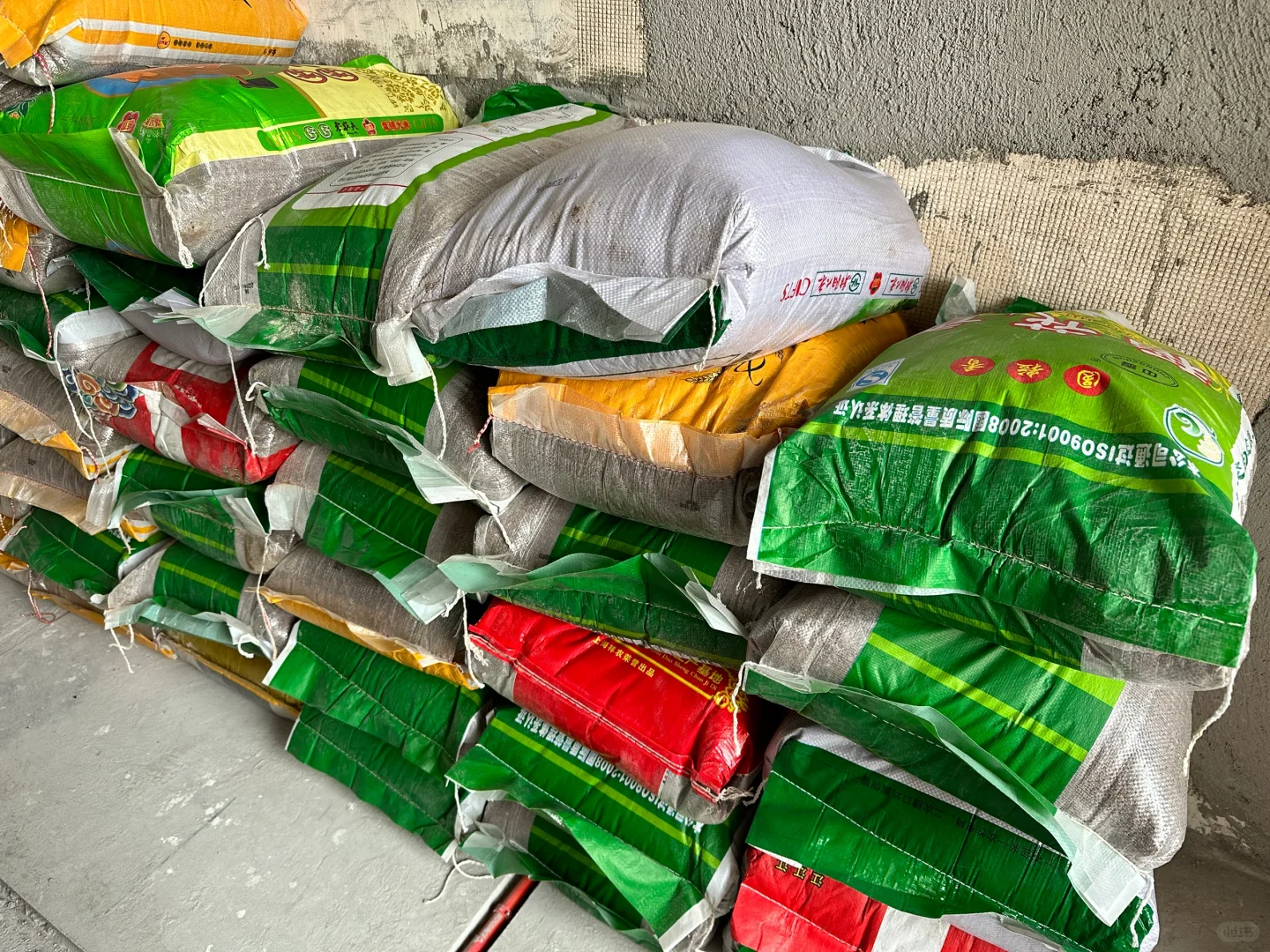 杭州124平自装 胶泥墙固黄沙水泥进场