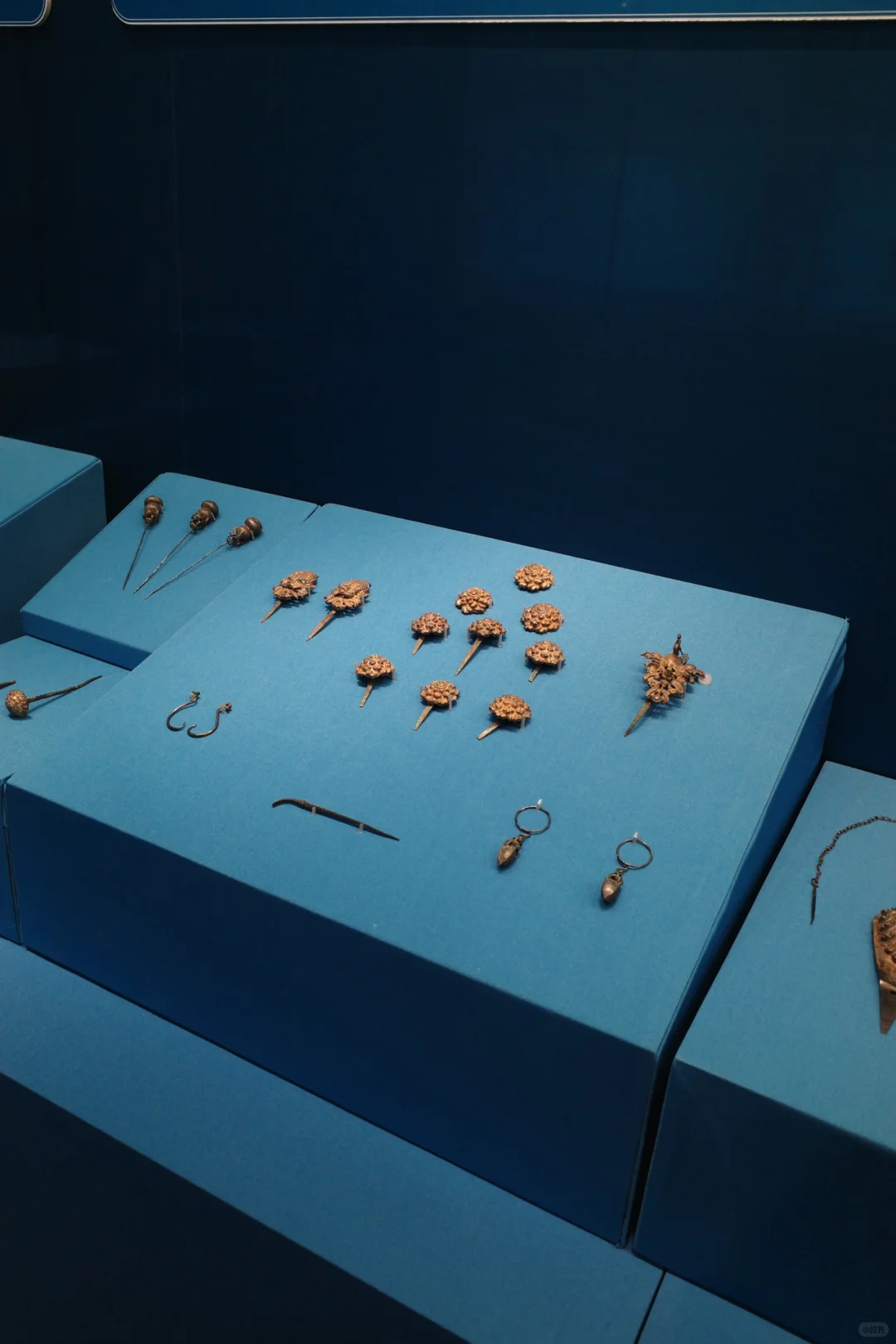 《银熠生辉》贵州省博物馆民族服饰赴沈阳