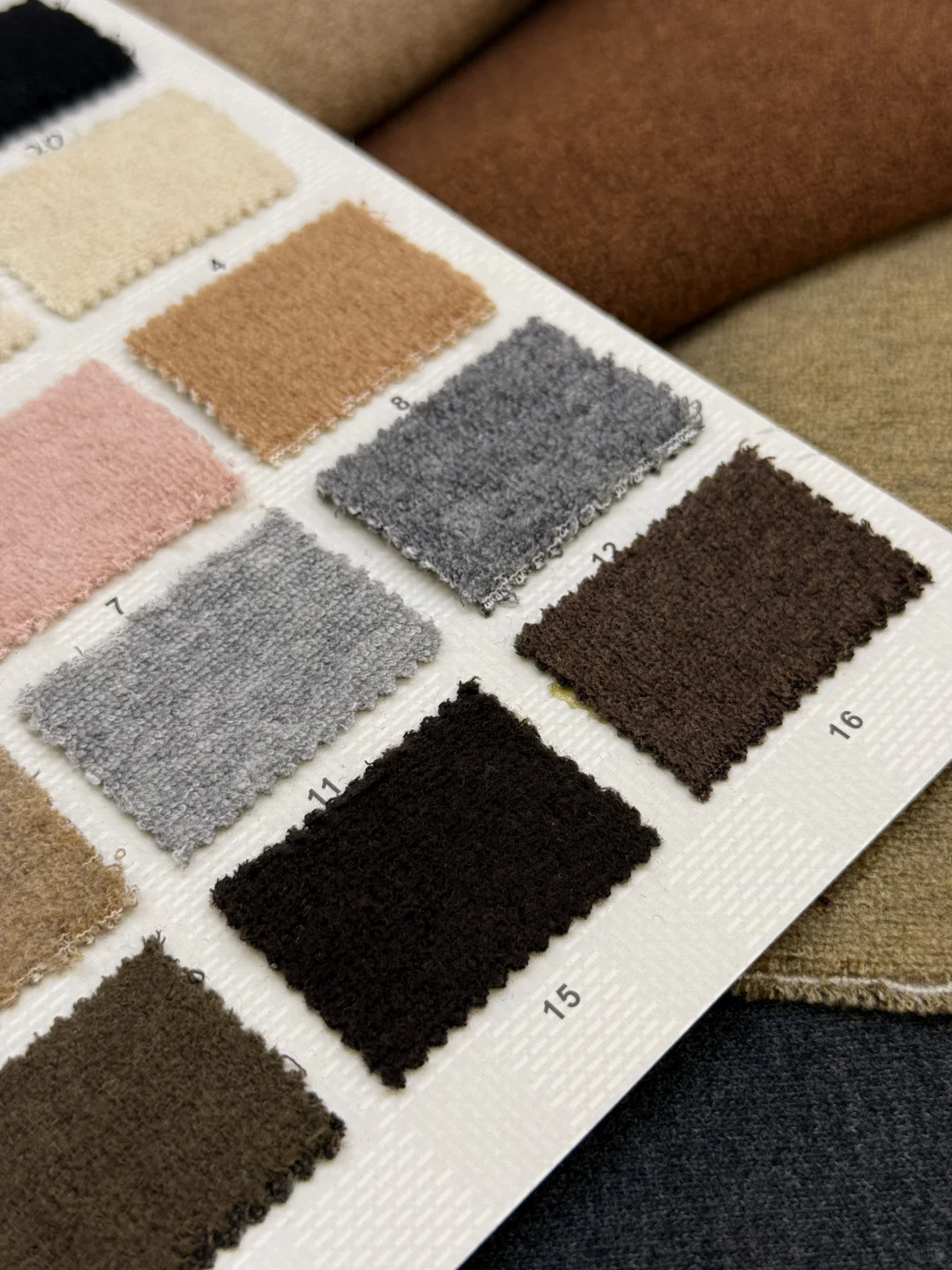 秋冬必备的羊毛面料～