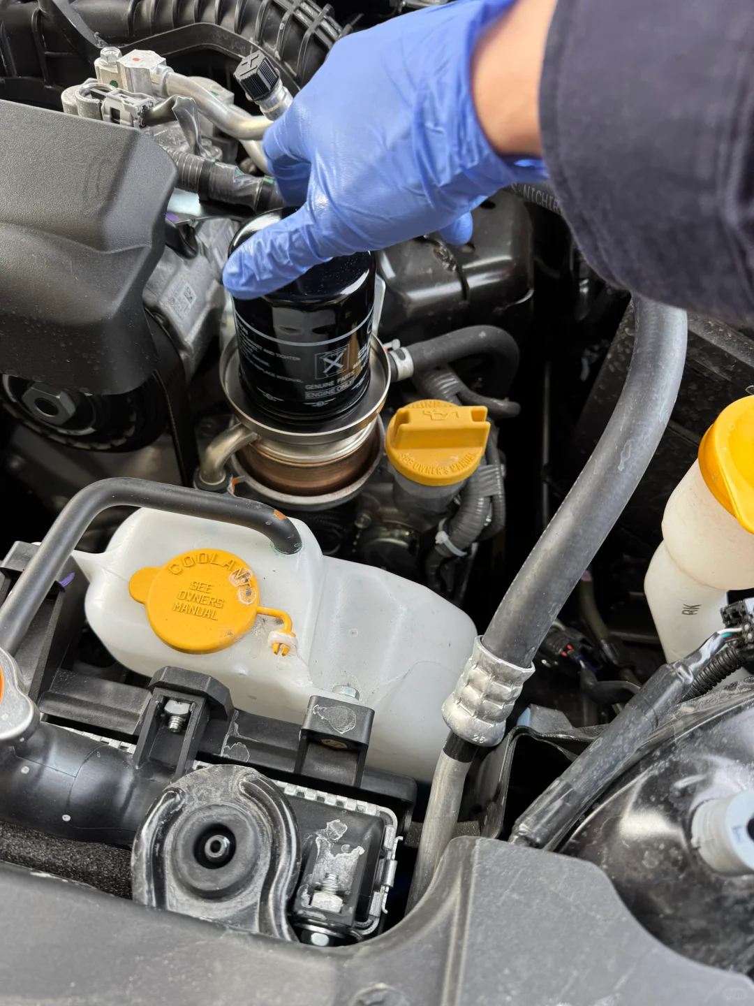 给我的小车换个机油??