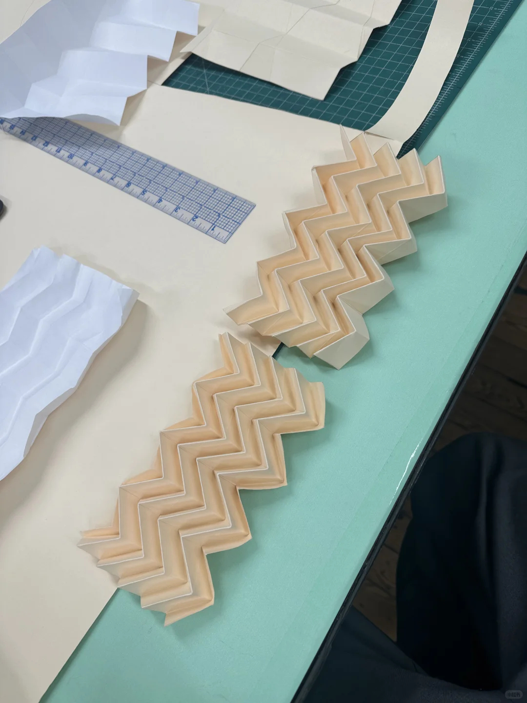 折纸褶皱肌理面料