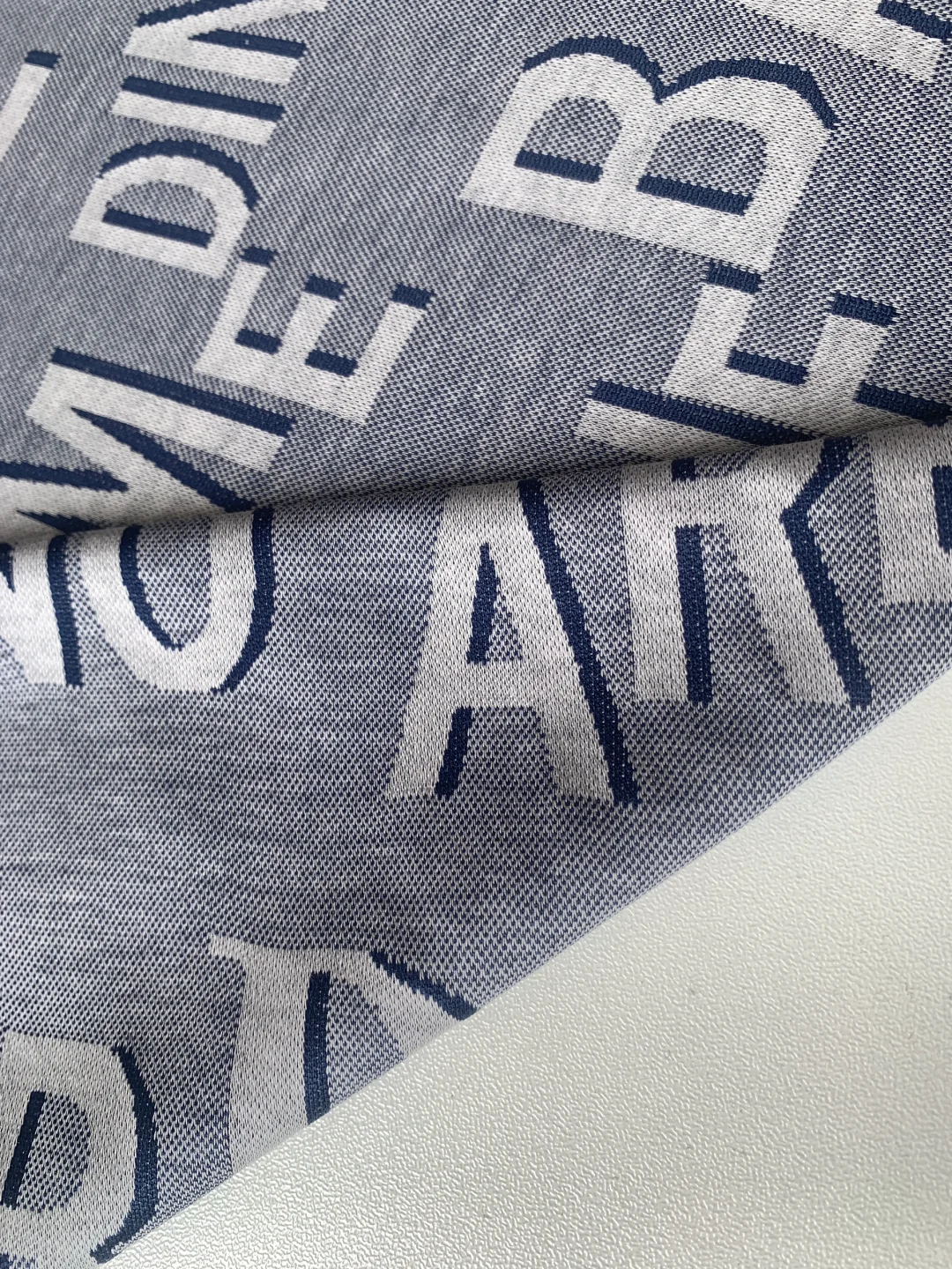 ?发现宝藏面料｜双面提花?