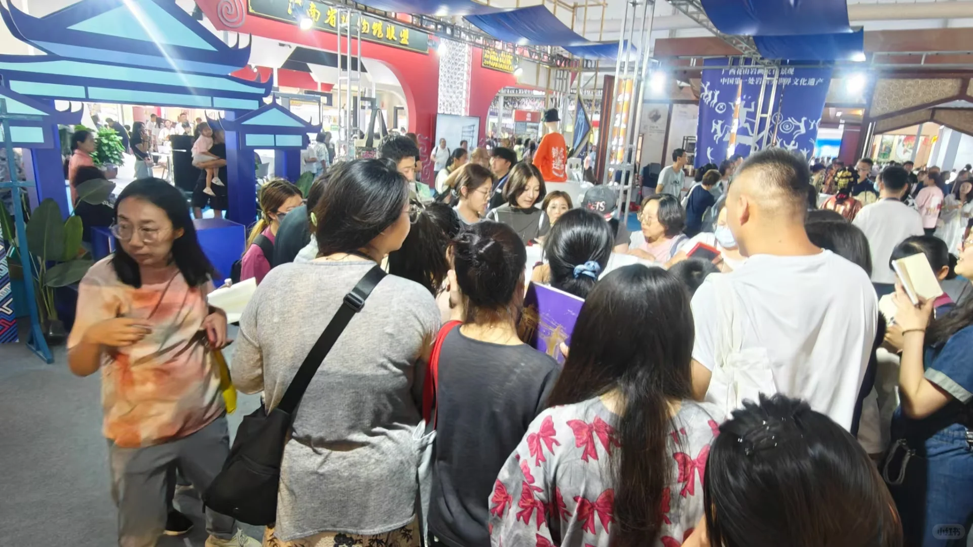 人从众的博博会！