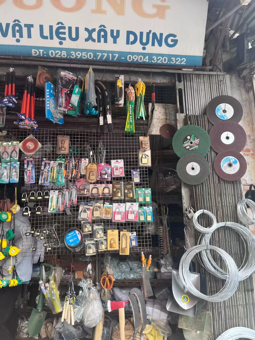 胡志明最大的五金市场