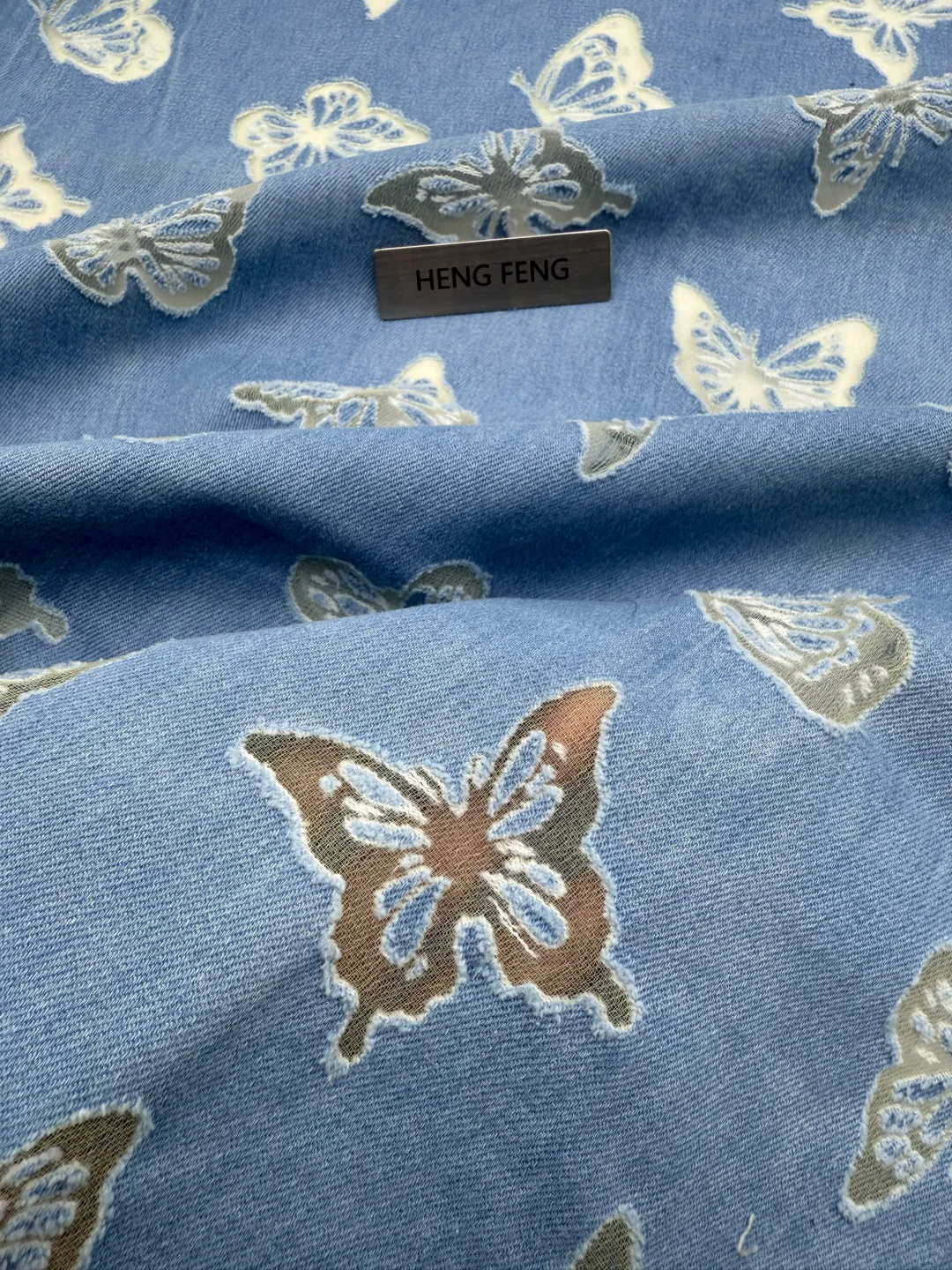 尽然能做出来的蝴蝶布料,居然还挺好看❗