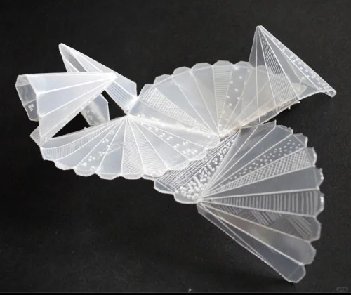 废料美学26|塑料餐盒的立体重构