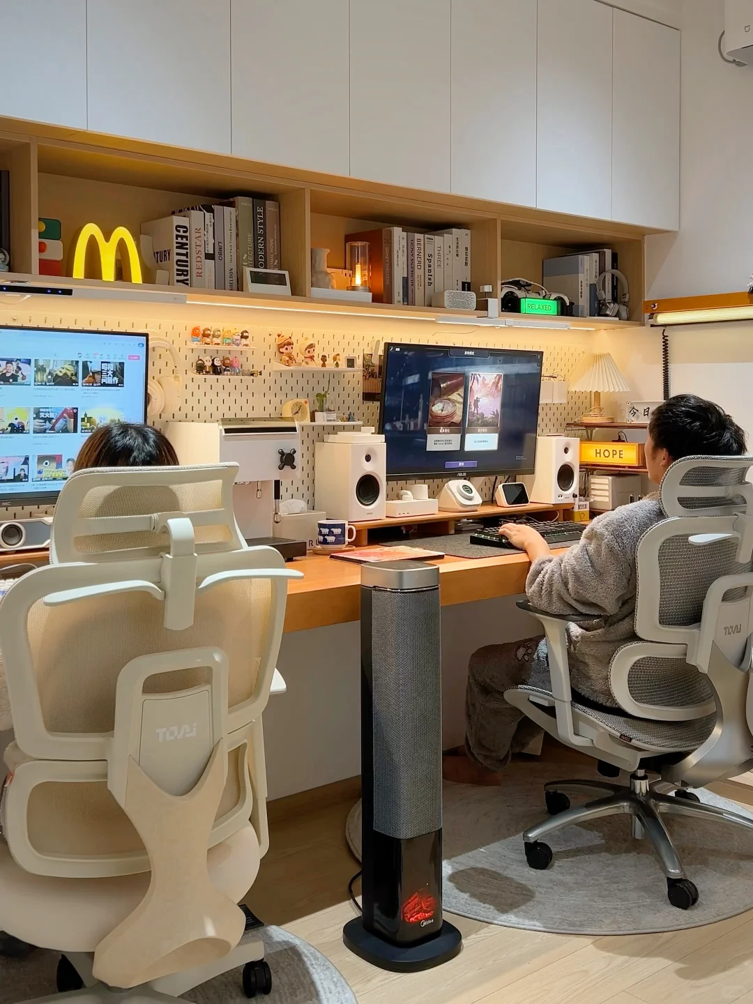 小书红抄作业成功 自装出了理想的书房!