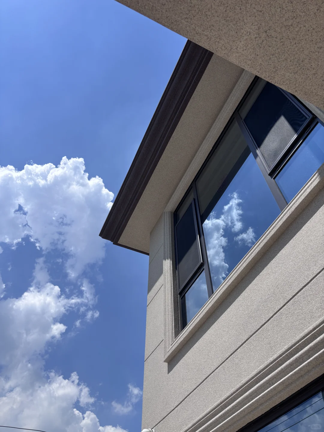 中透LOW-E玻璃落地效果，猜猜玻璃值多少钱？