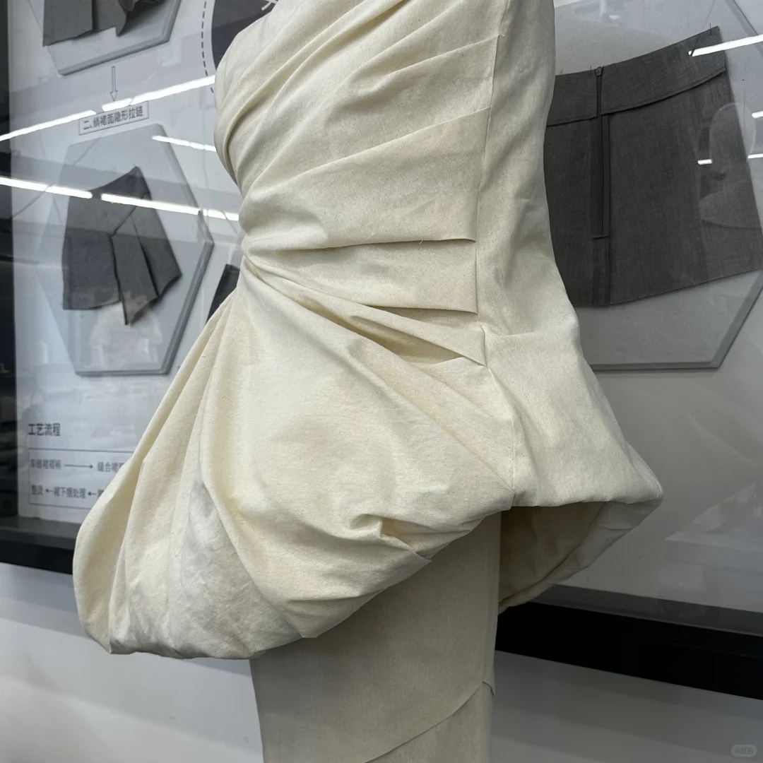 关于束缚感与不对称