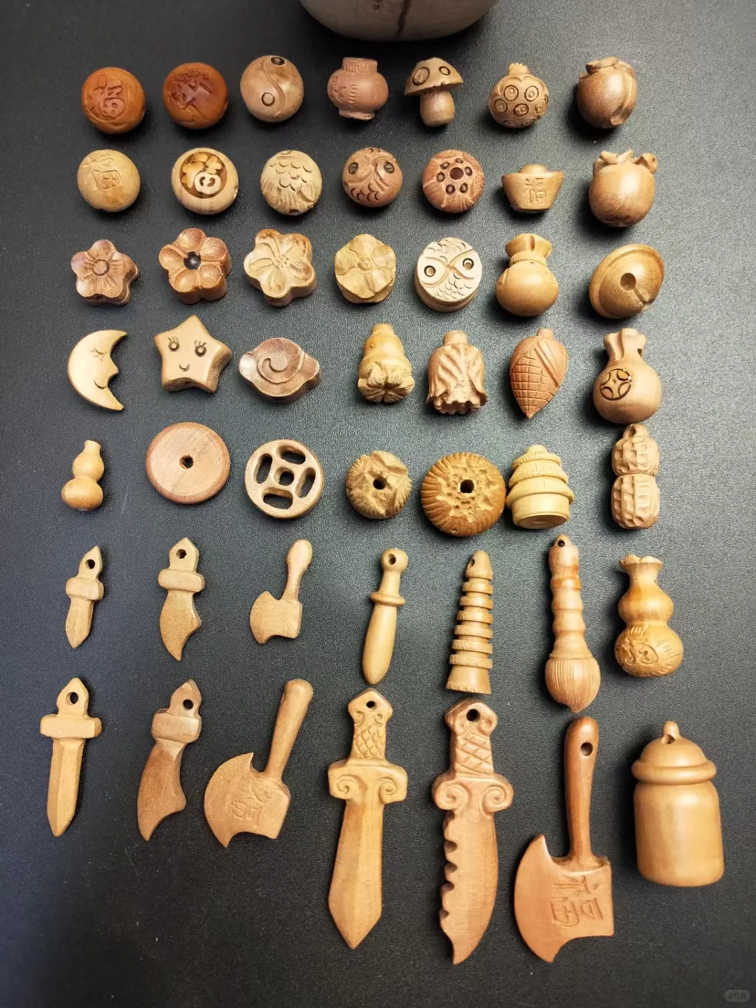 特有意义的桃木小饰品