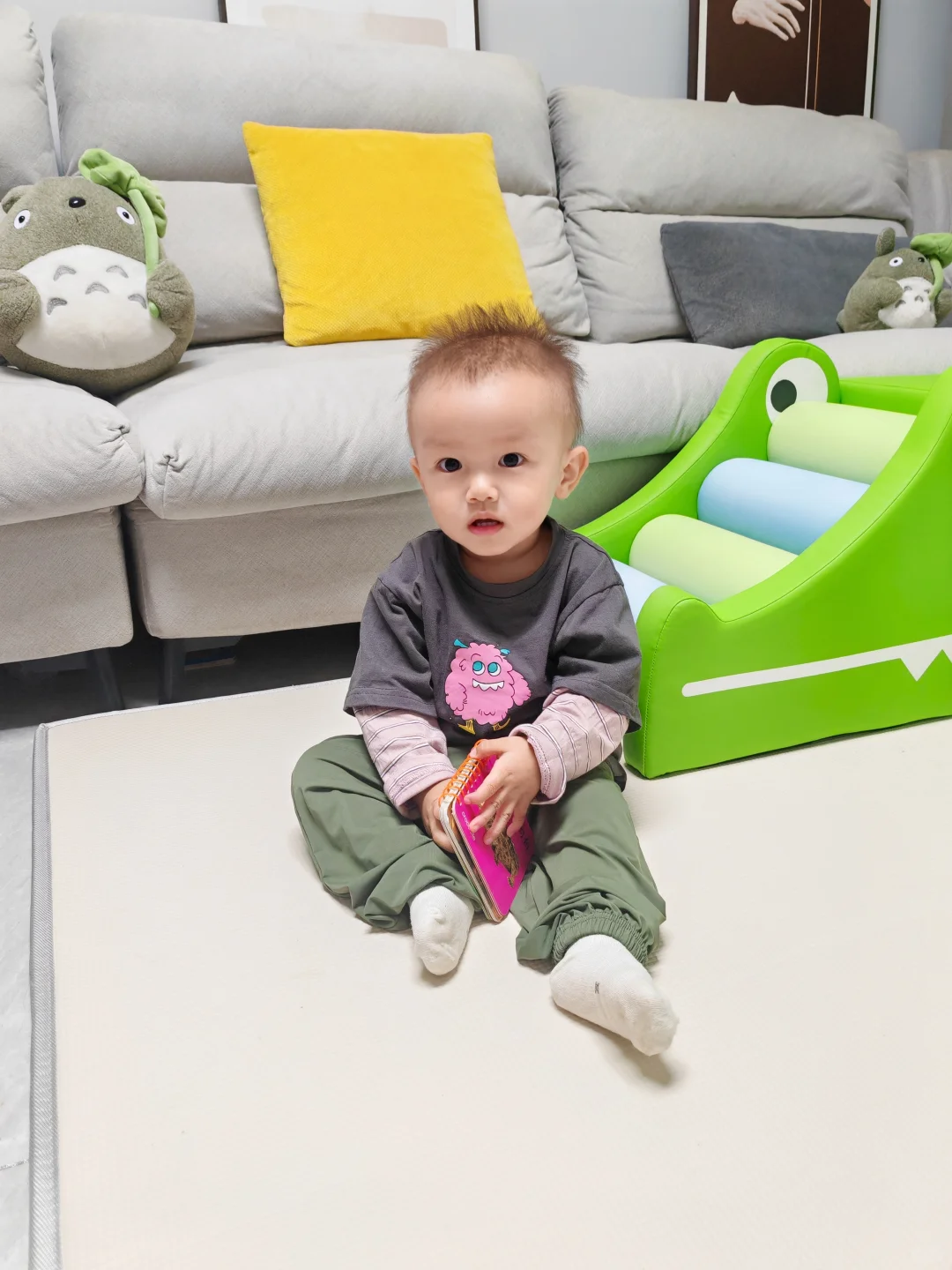 ?有娃的注意!客厅选吸顶灯的关键要点