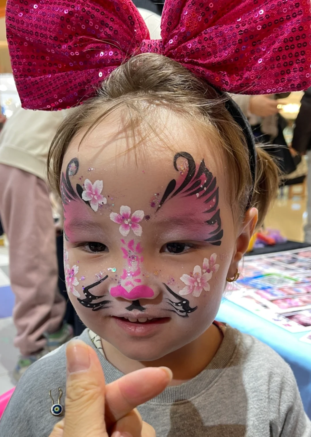 马上六一啦，快来画一个专属你的彩绘吧