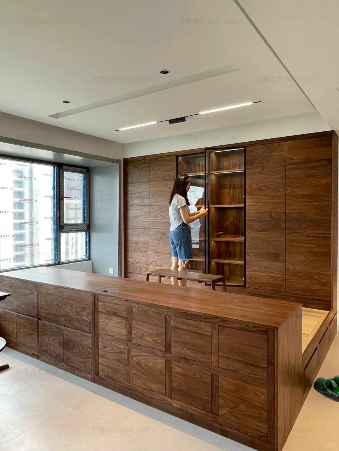 如何在客厅「偷」出一间房?