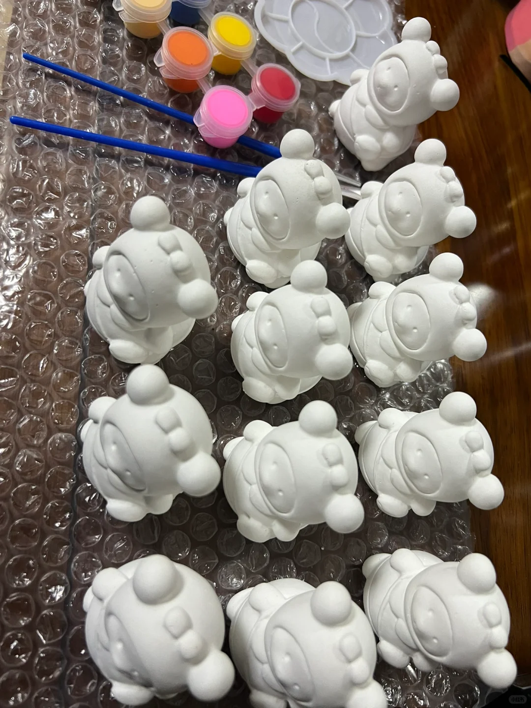 陶瓷娃娃涂起来