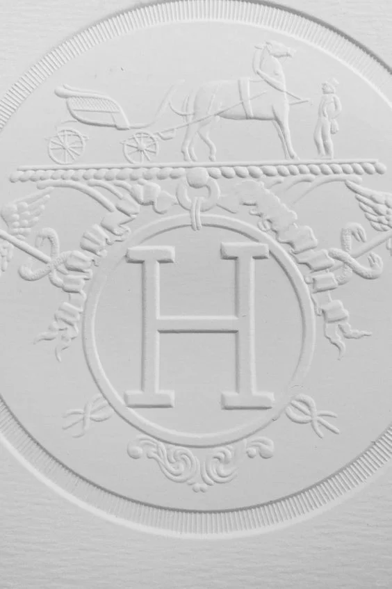 压纹/击凸工艺｜指尖触摸的立体美学