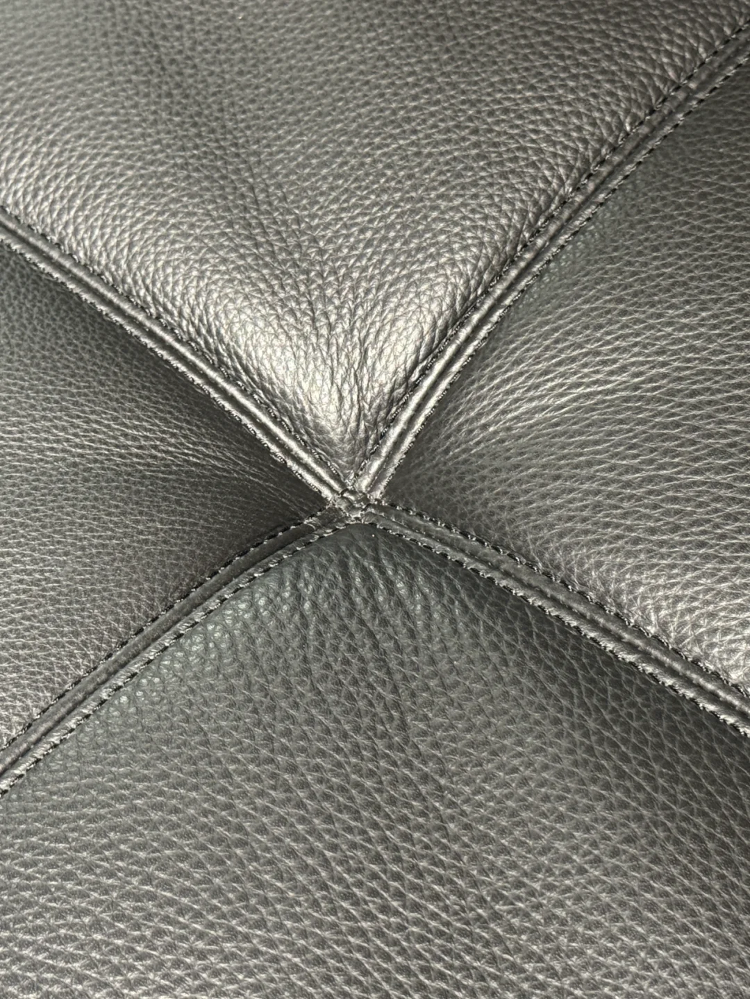 沙发工艺细节第一期 | 好机器搭配好手工