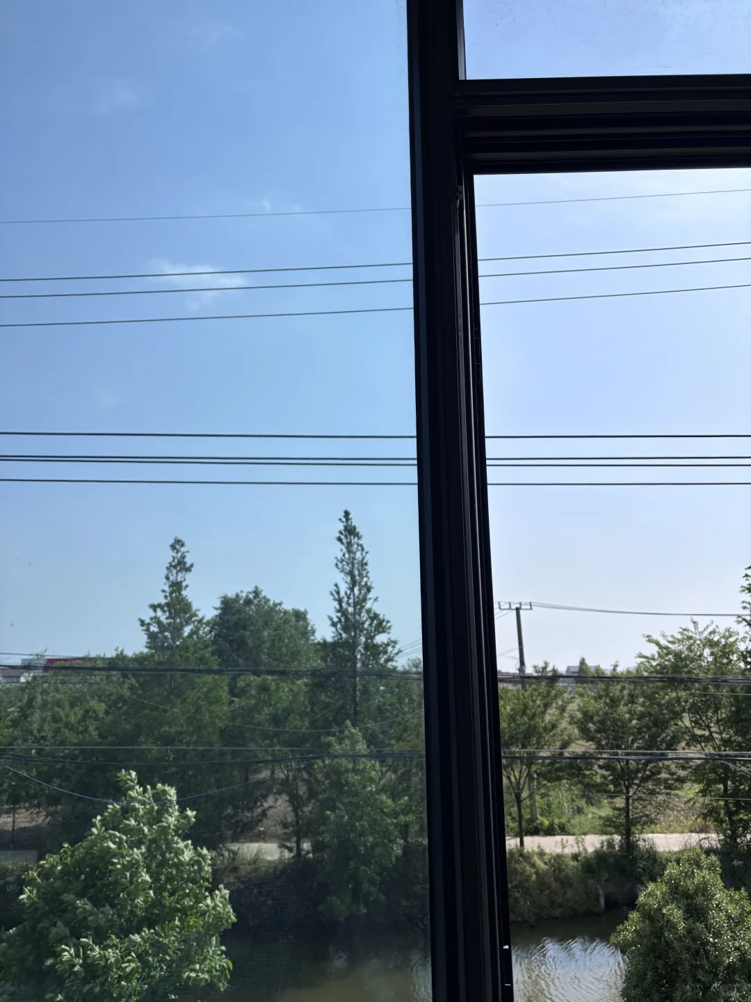 中透LOW-E玻璃落地效果，猜猜玻璃值多少钱？