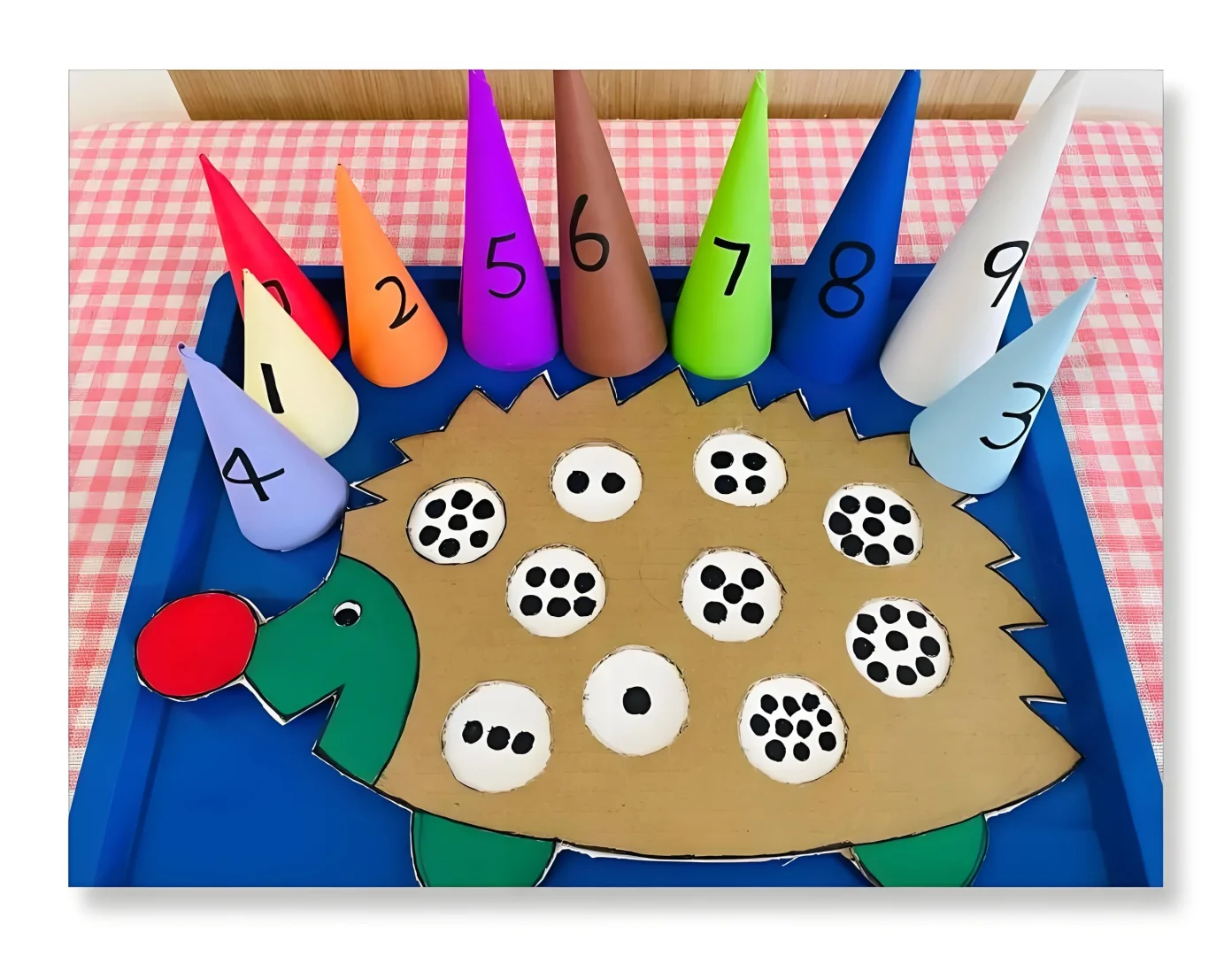 幼儿园自制玩教具