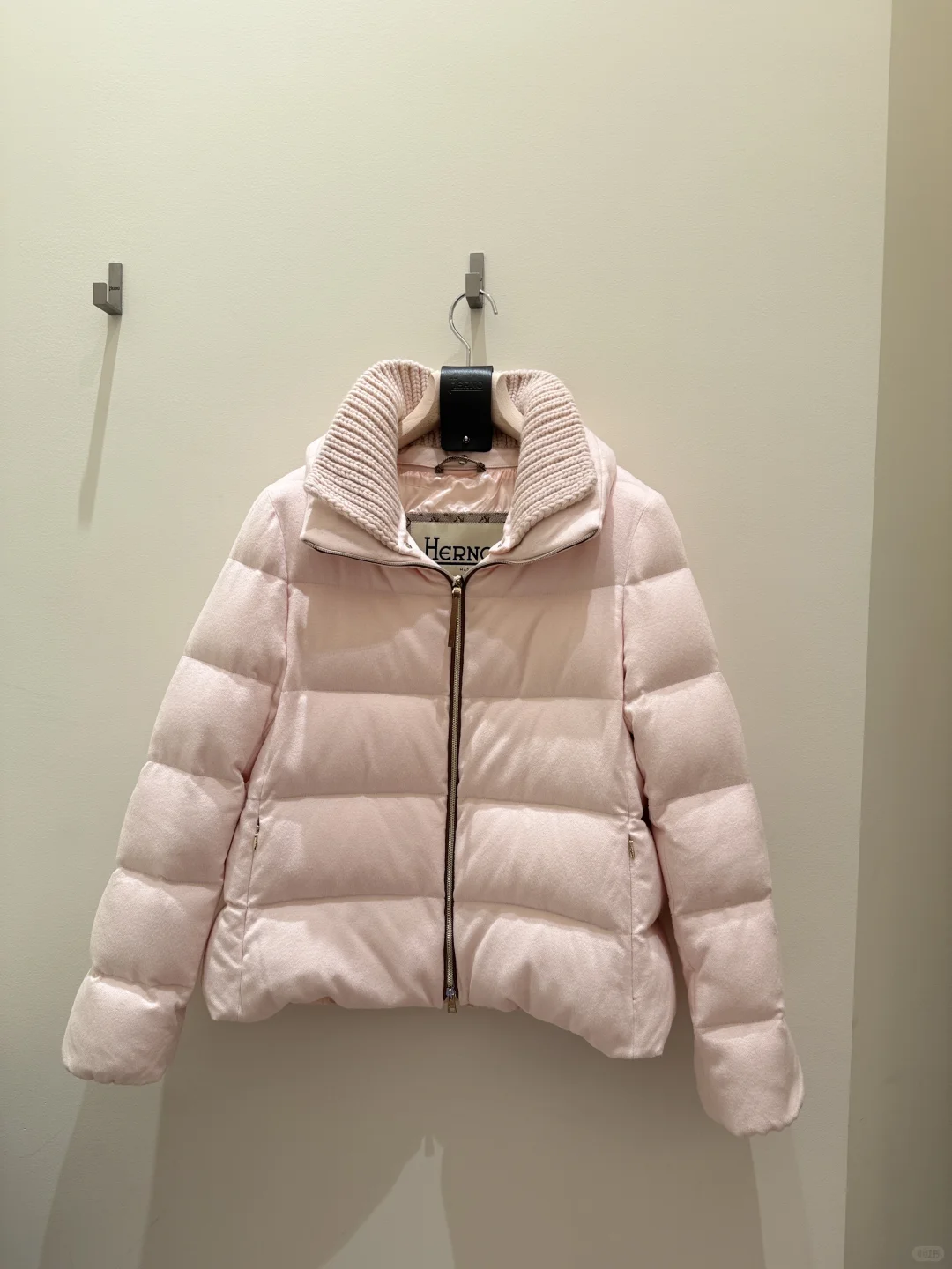 HERNO高端面料羊绒丝羽绒服