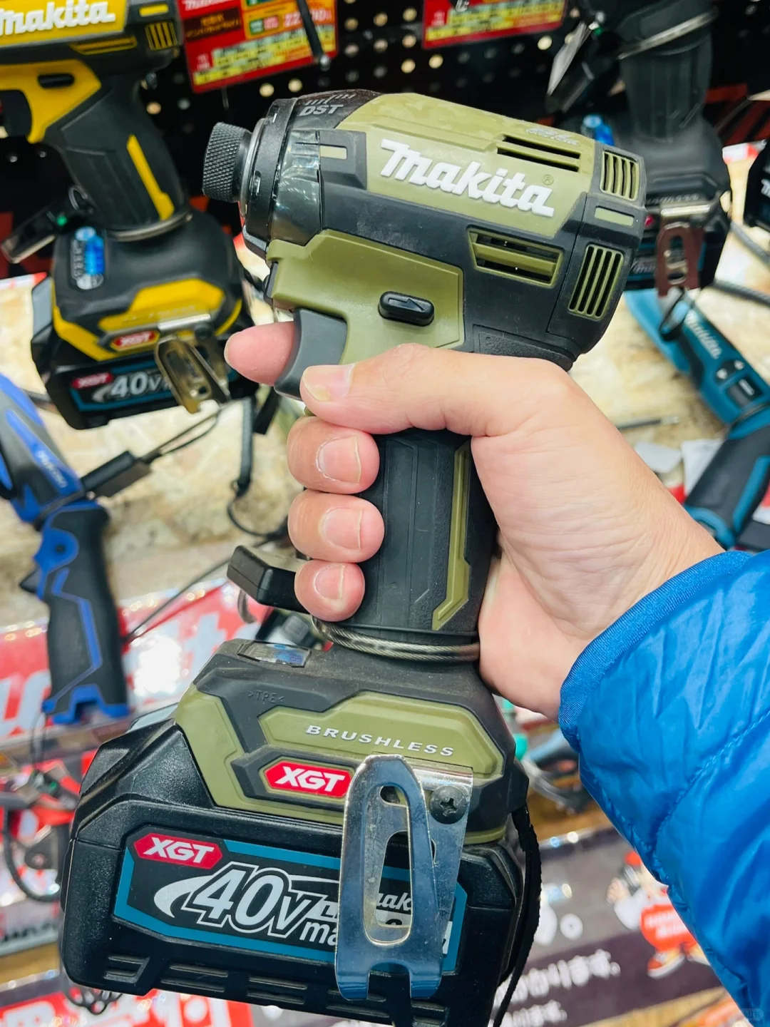 夜逛大阪的bunnings