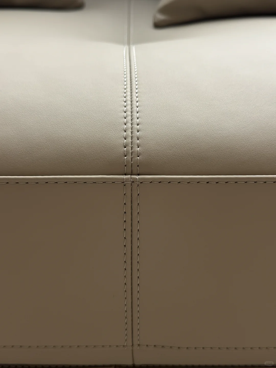 沙发工艺细节第一期 | 好机器搭配好手工