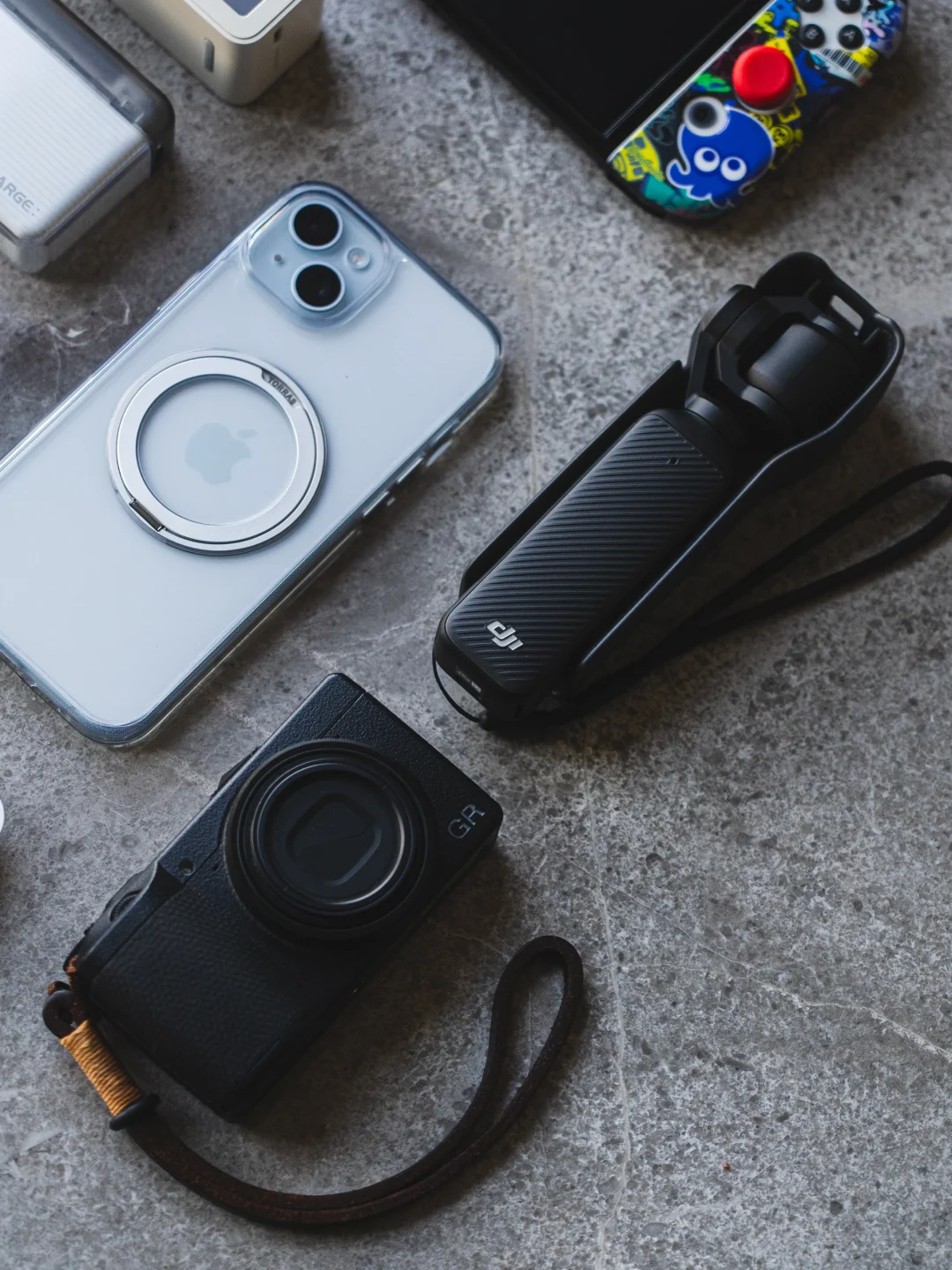 ?|追求轻便的器材党,包里都放了些什么?