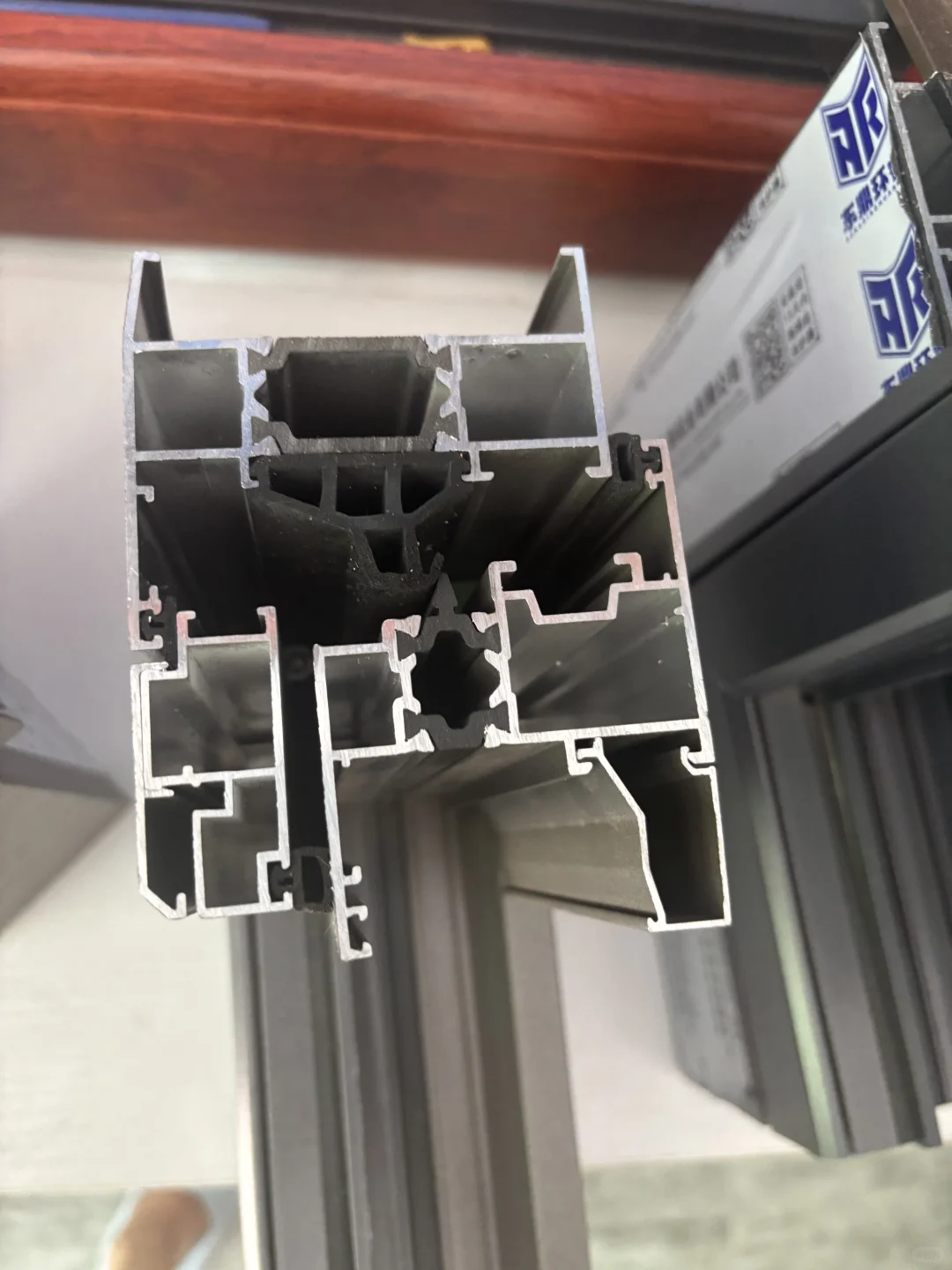 300多的断桥铝这质量可以吗