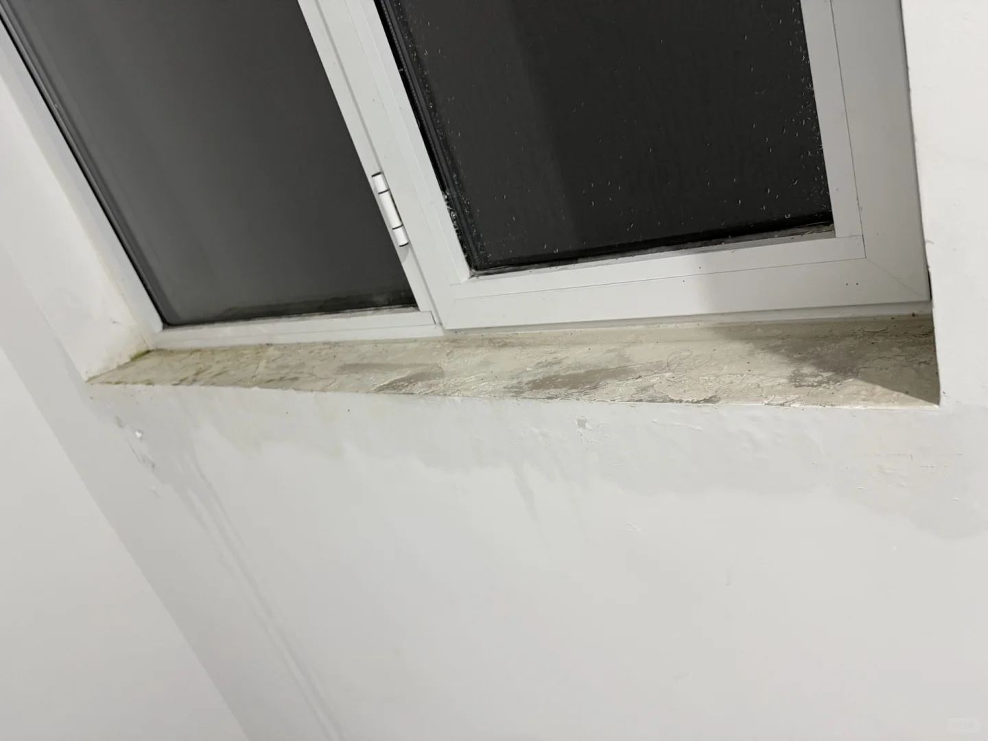 断桥铝窗户渗水，求解！