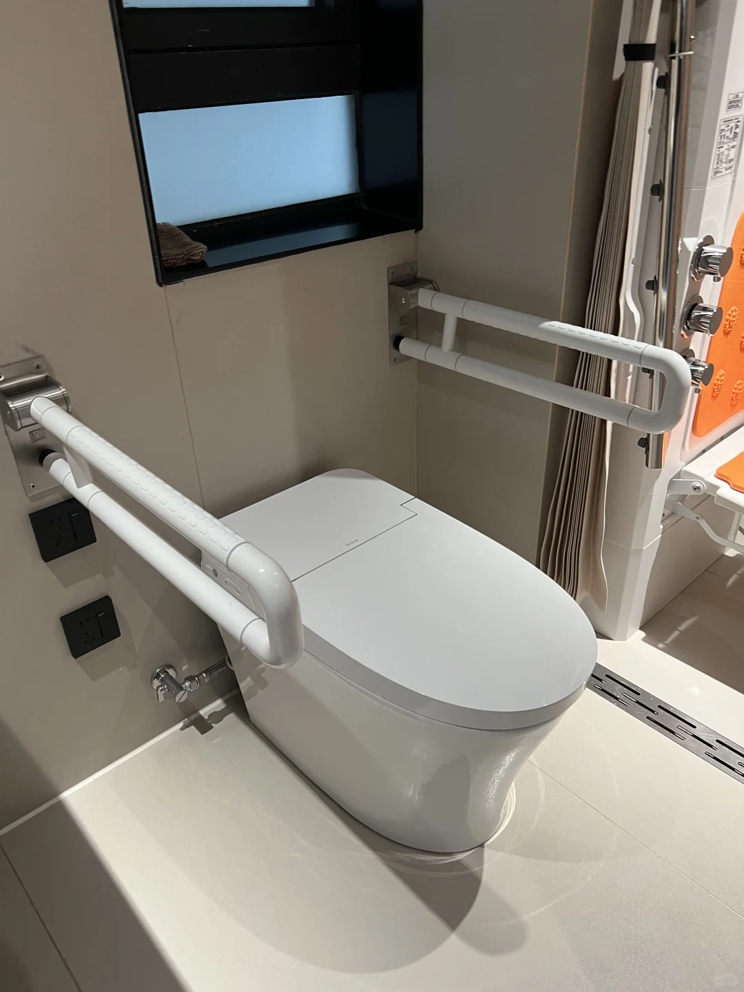 被这个适老化浴室设计暖到了！