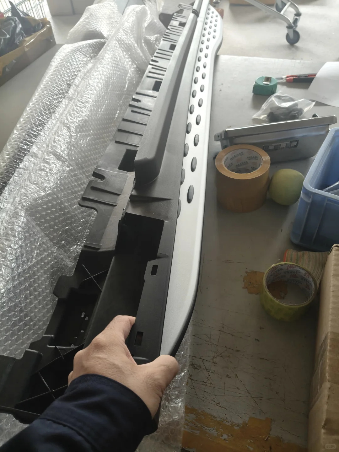 发韩国的汽车配件