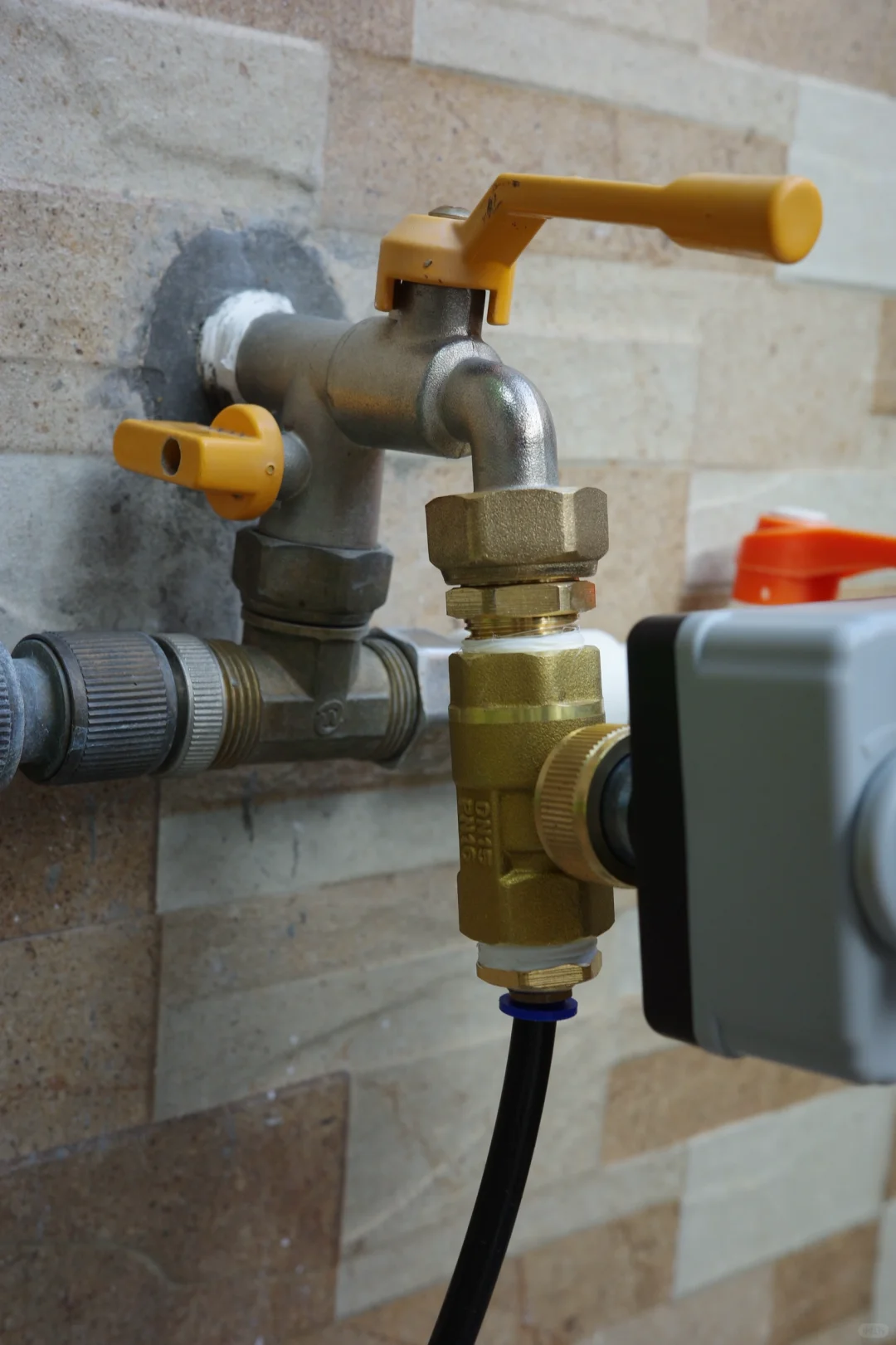 智能浇花，远程无忧，解放你的园艺生活