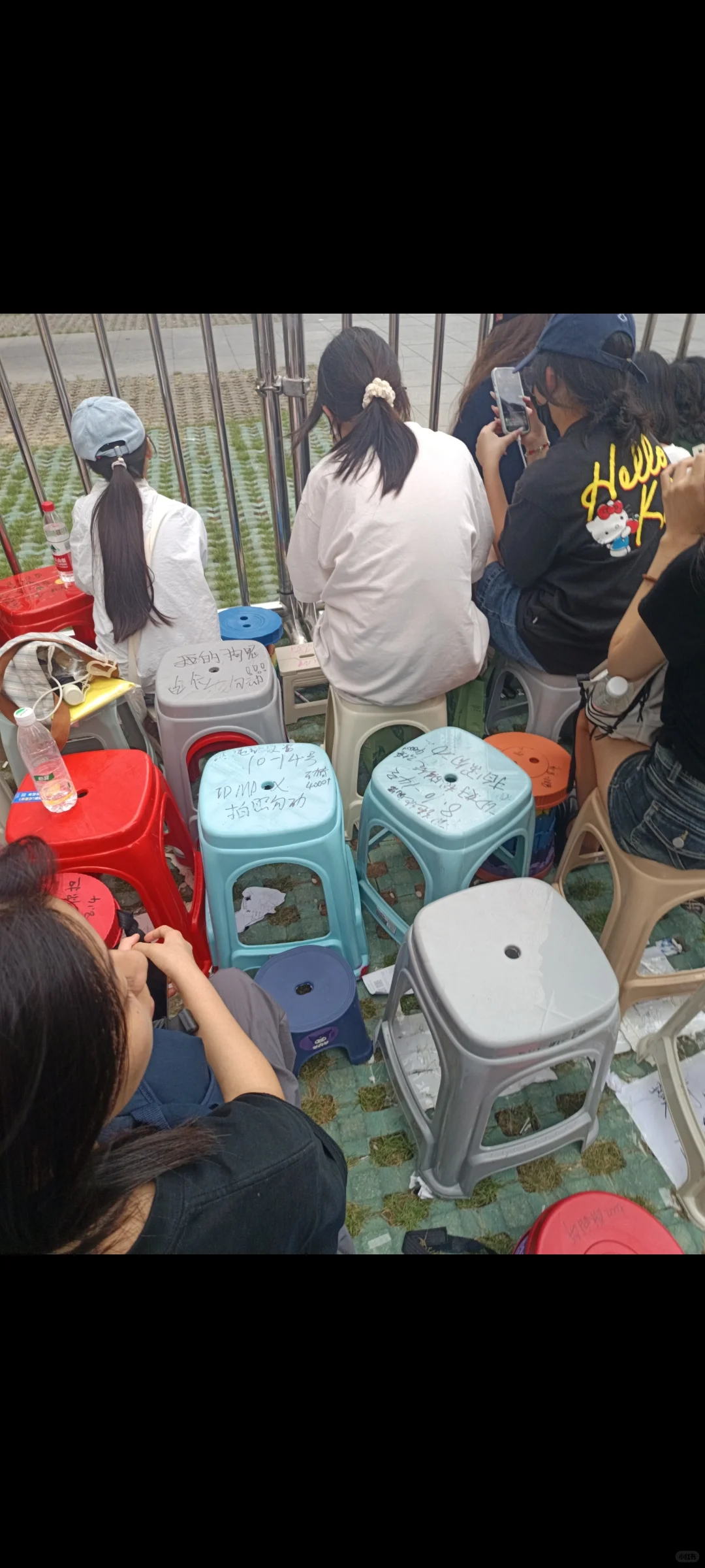 国会今晚和29一排，白菜价，给钱就出