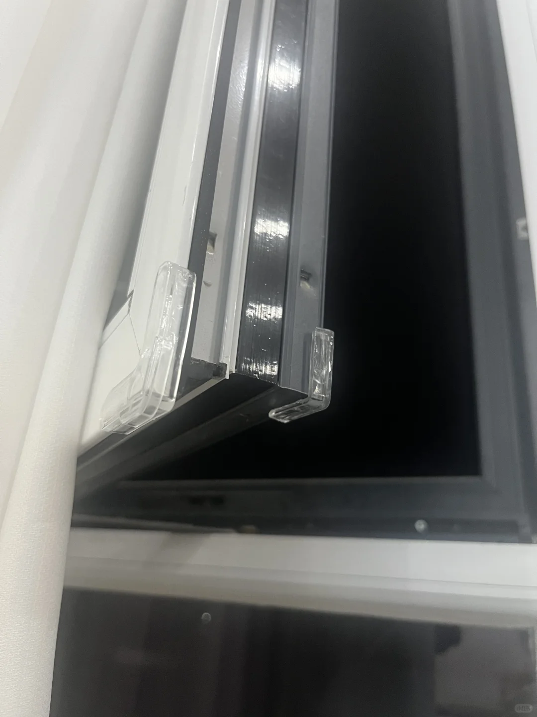 断桥铝门窗翻车！农村房子就该这么对待？