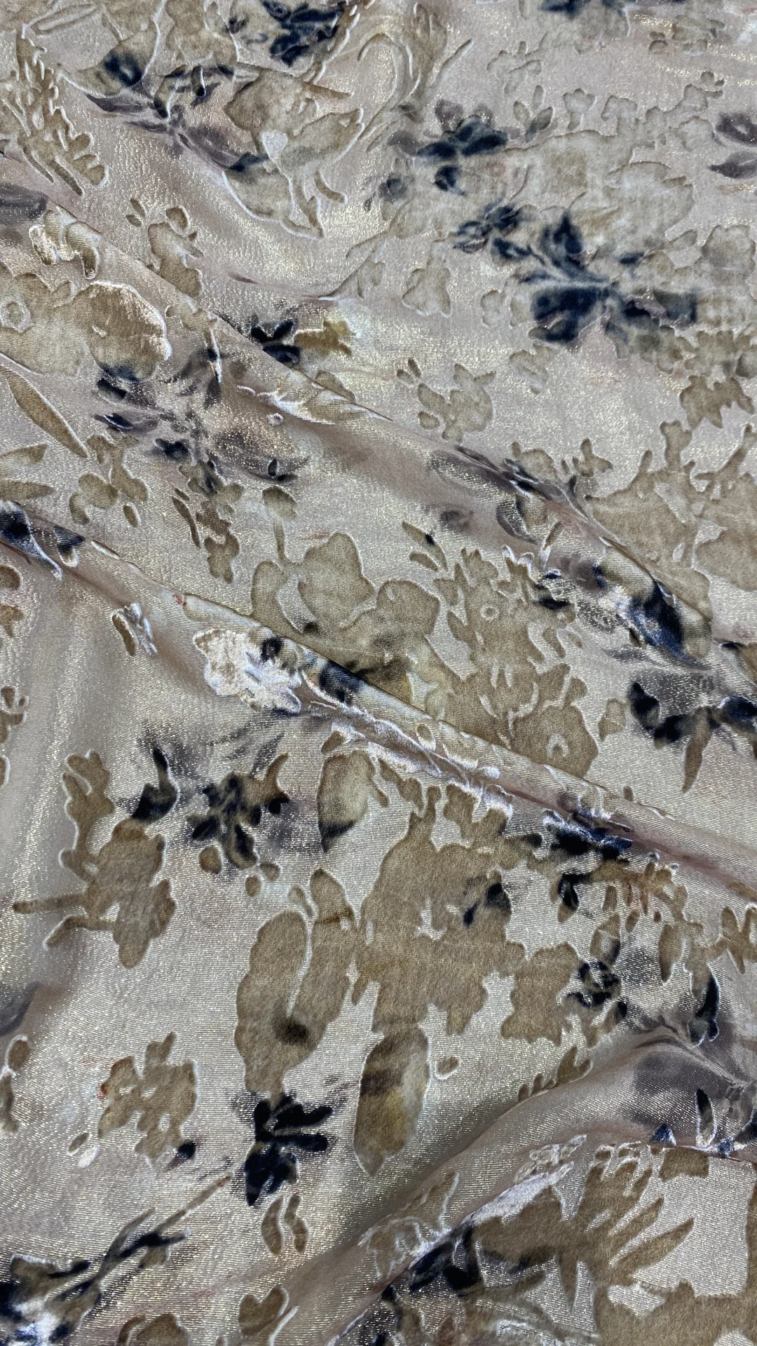 怎么会有这么好看的面料！！！金丝绒彩绘