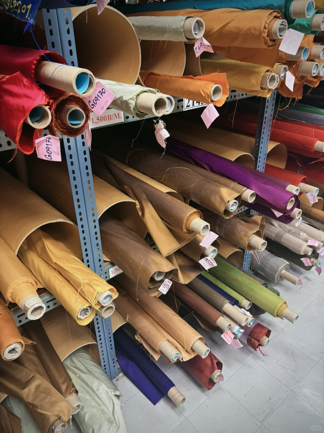 服装生对面料的热爱是刻在血脉里的