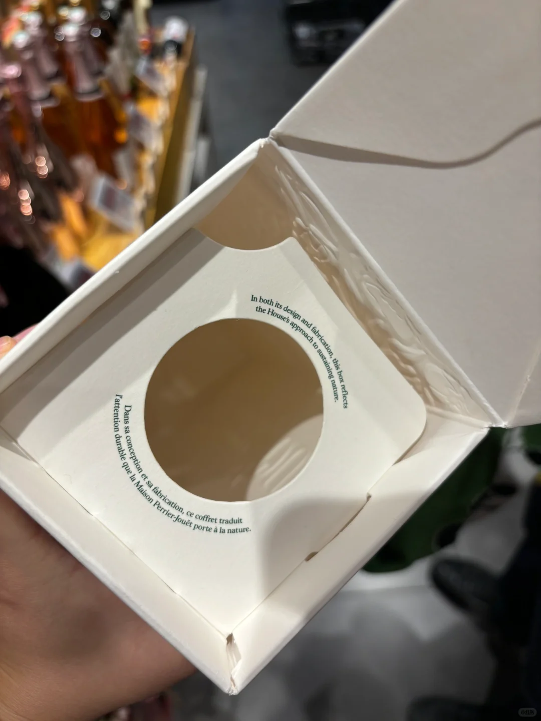 浮雕压纹工艺香槟盒效果分享