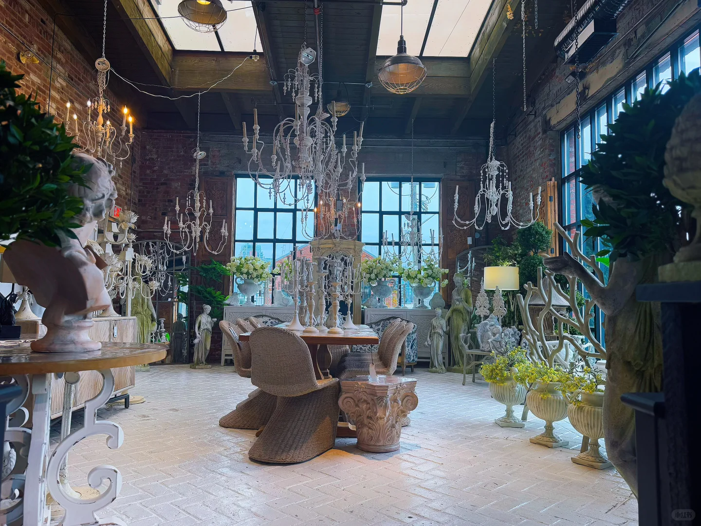 唐人街边，居然藏着这么大一个家居空间?