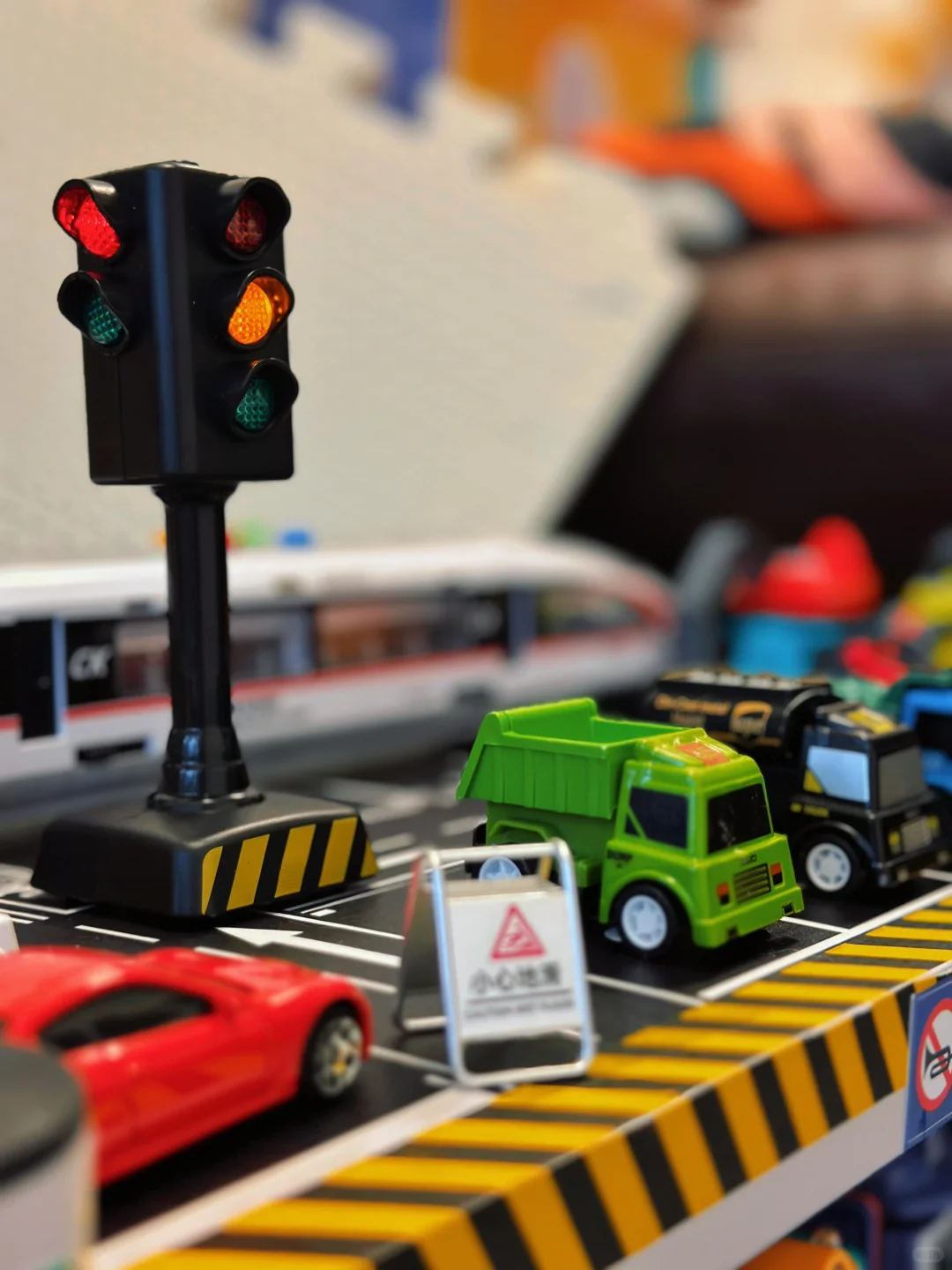 不需要很多钱?，但一定需要很多车车???