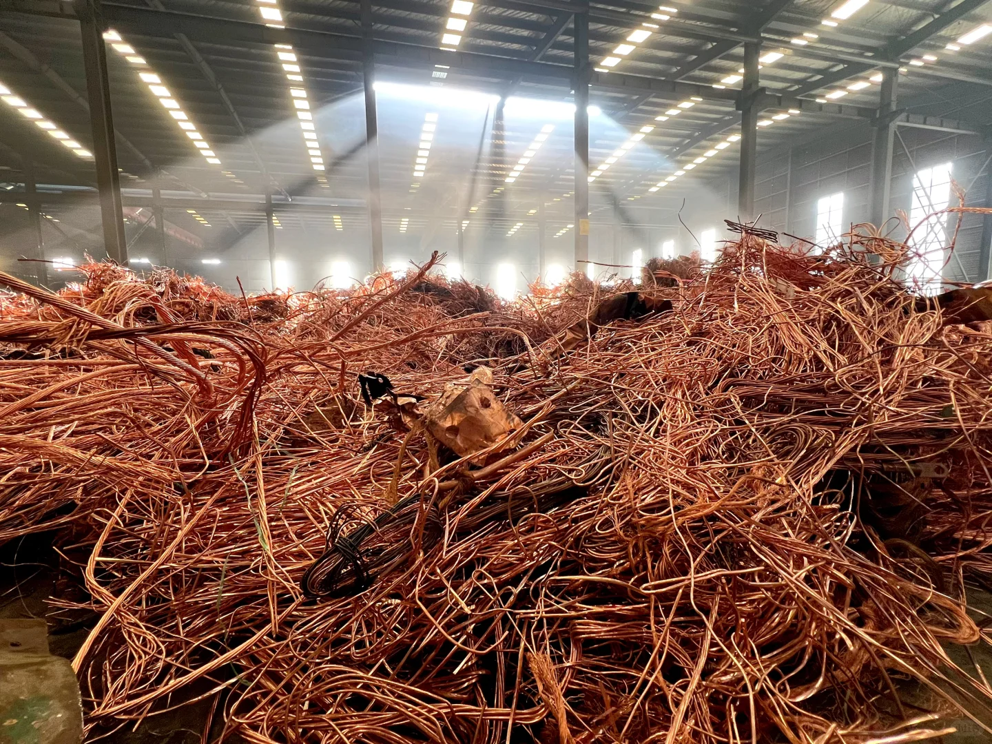 低氧铜杆陆续出炉