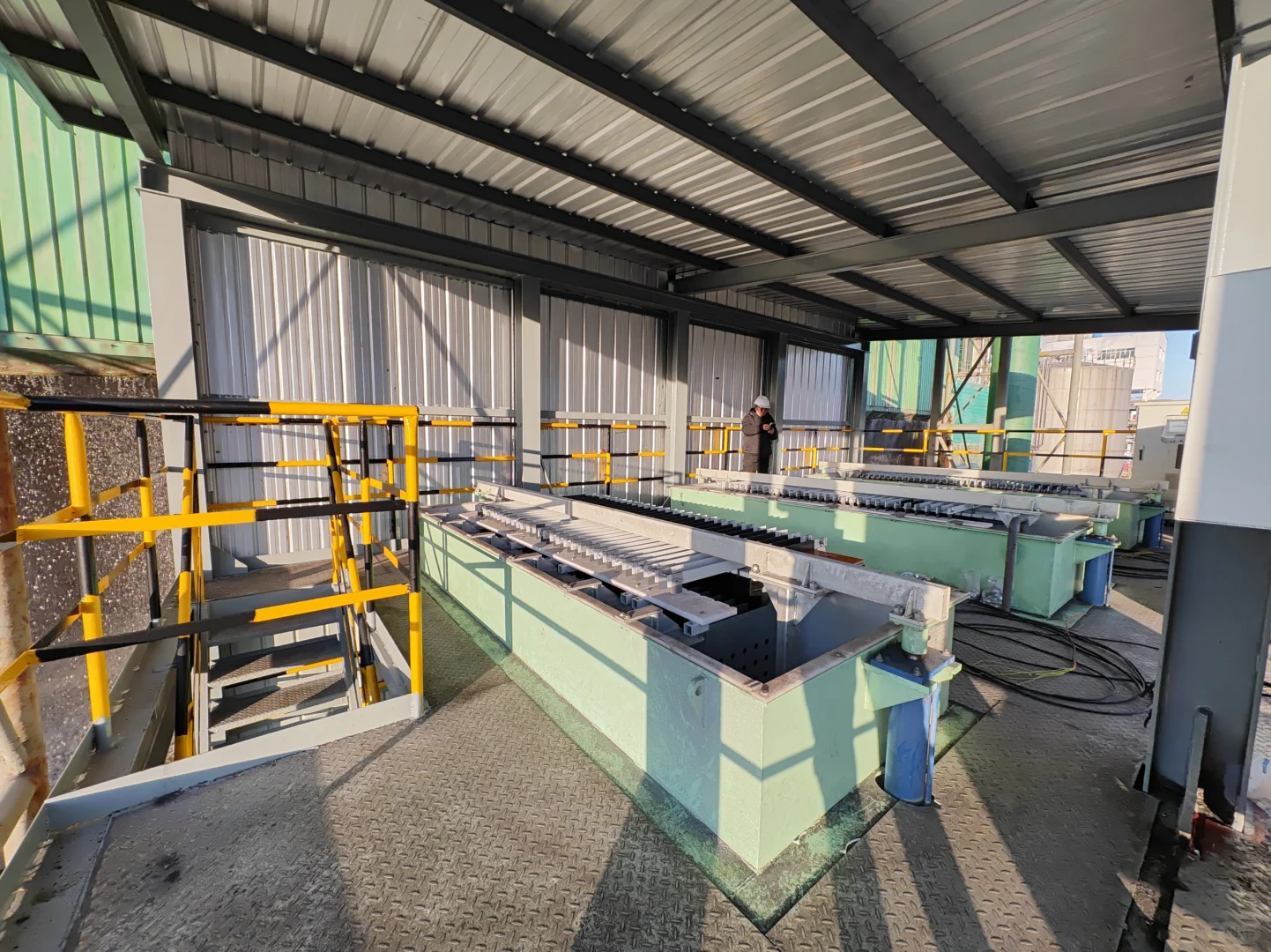 循环水电化学处理设备正式投运