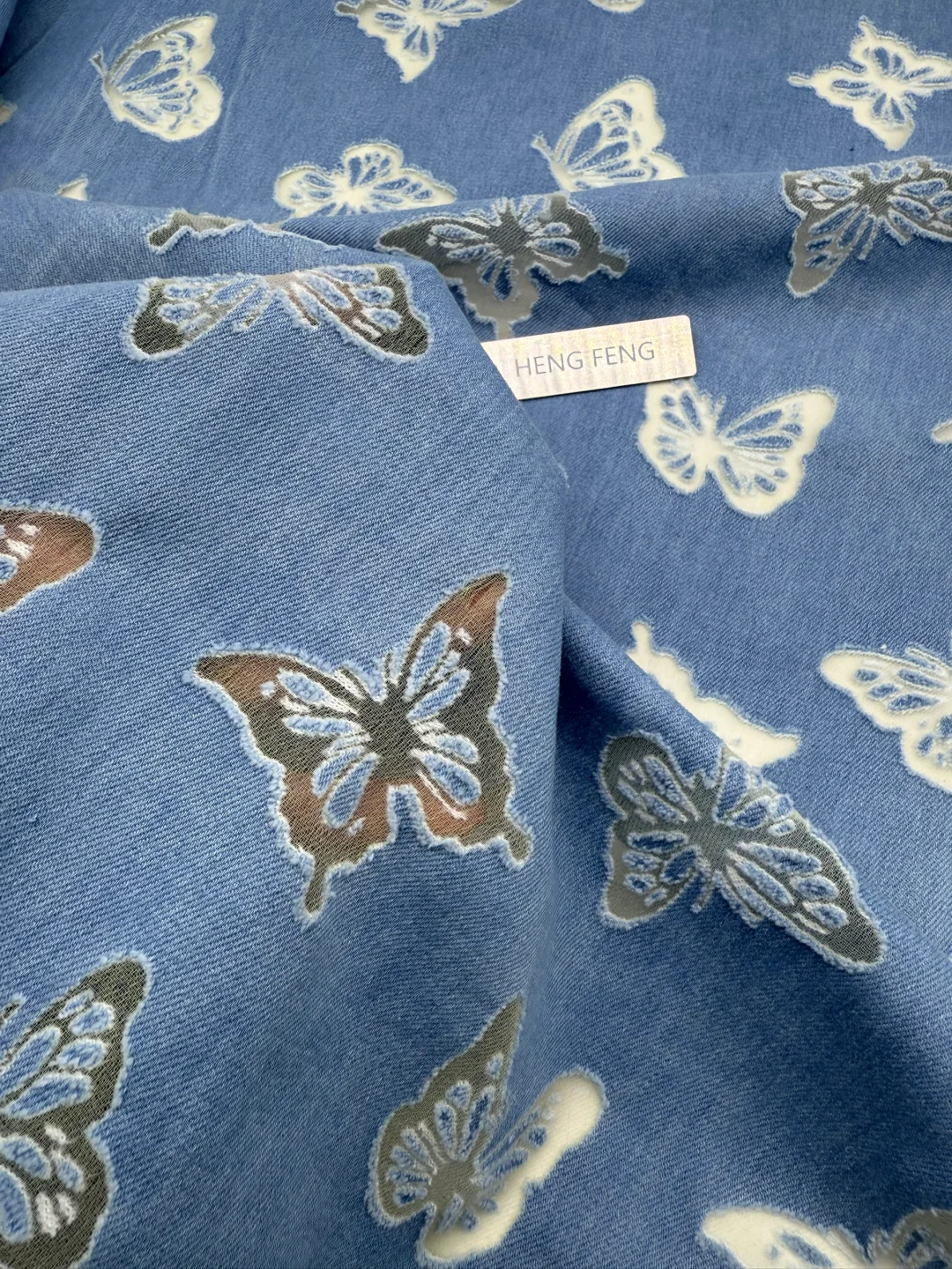 尽然能做出来的蝴蝶布料,居然还挺好看❗