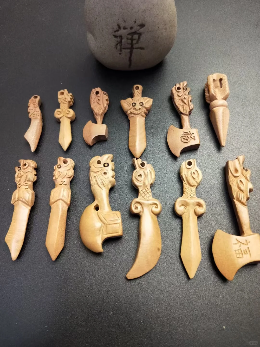 特有意义的桃木小饰品