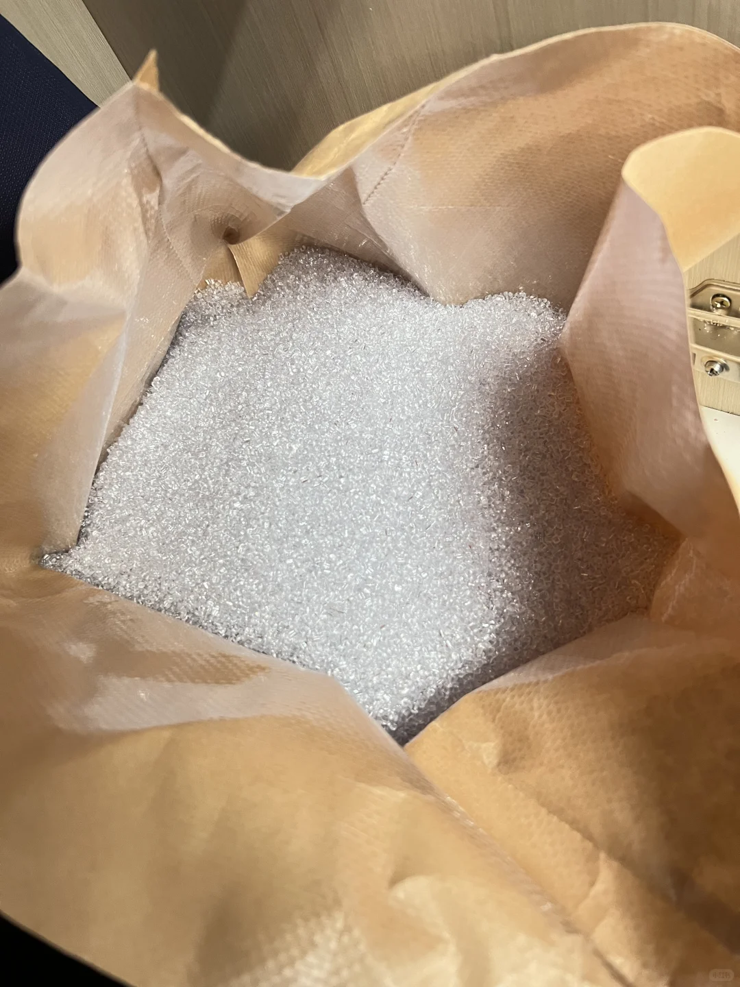 老板说三个月卖不出100吨塑料让我滚蛋！