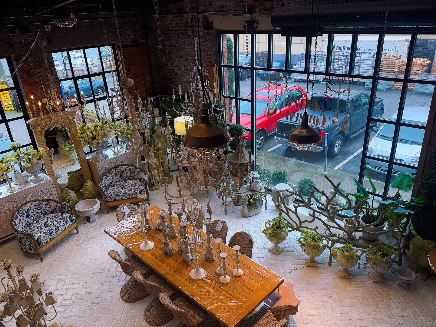 唐人街边，居然藏着这么大一个家居空间?