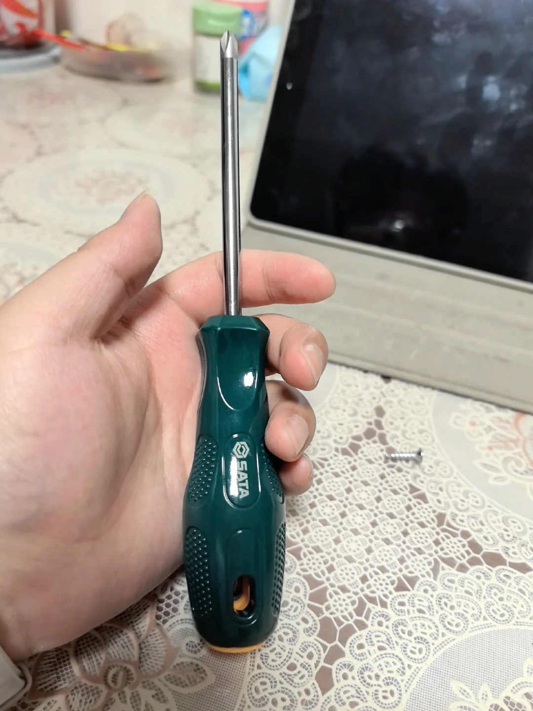 我宣布，这是我迄今为止买的最贵的螺丝刀