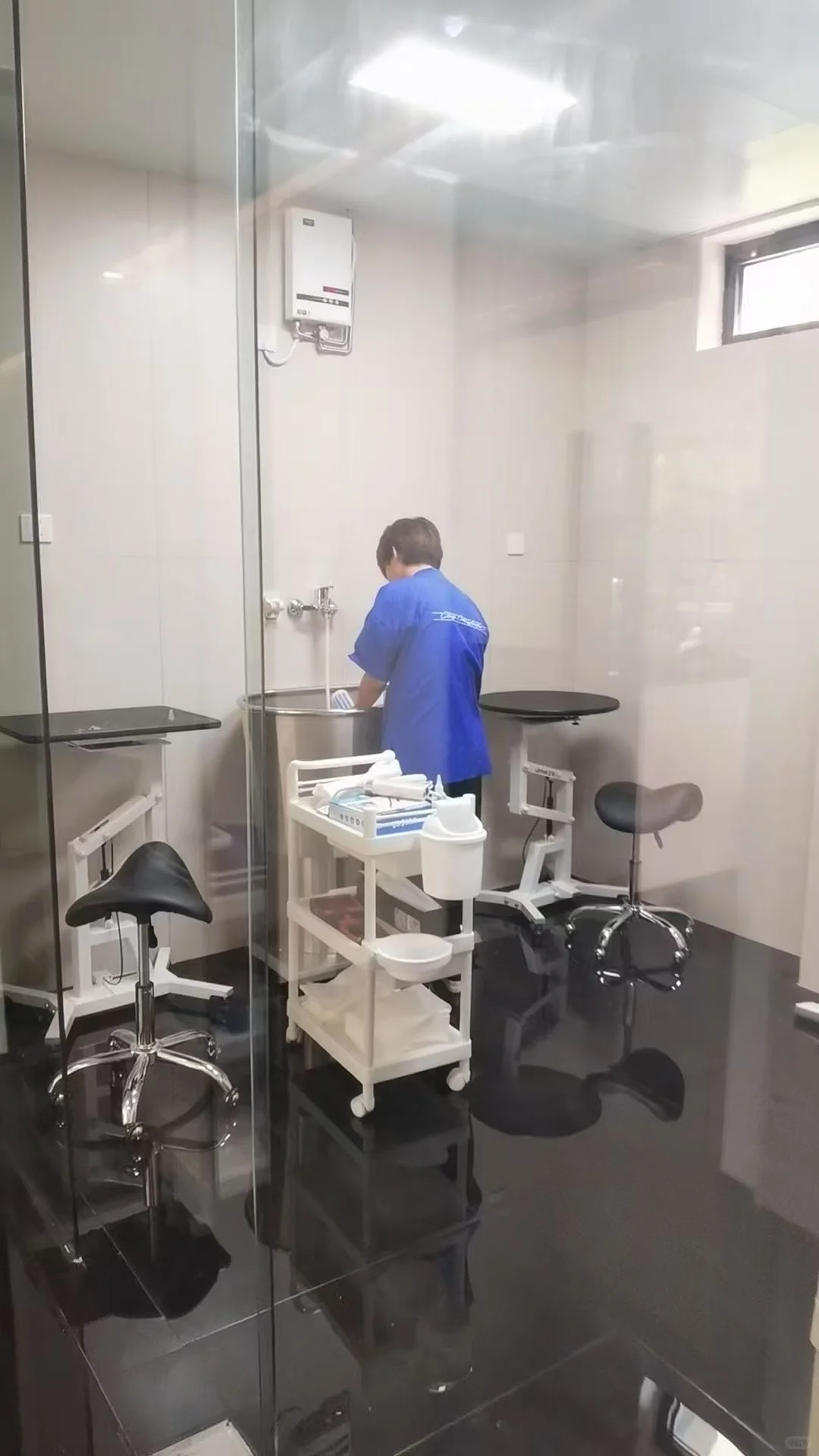 Jirpet记洱洗护设备工具采购烘干箱美容桌